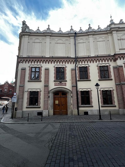 Muzeum Książąt Czartoryskich z Zewnątrz od ulicy świętego Jana